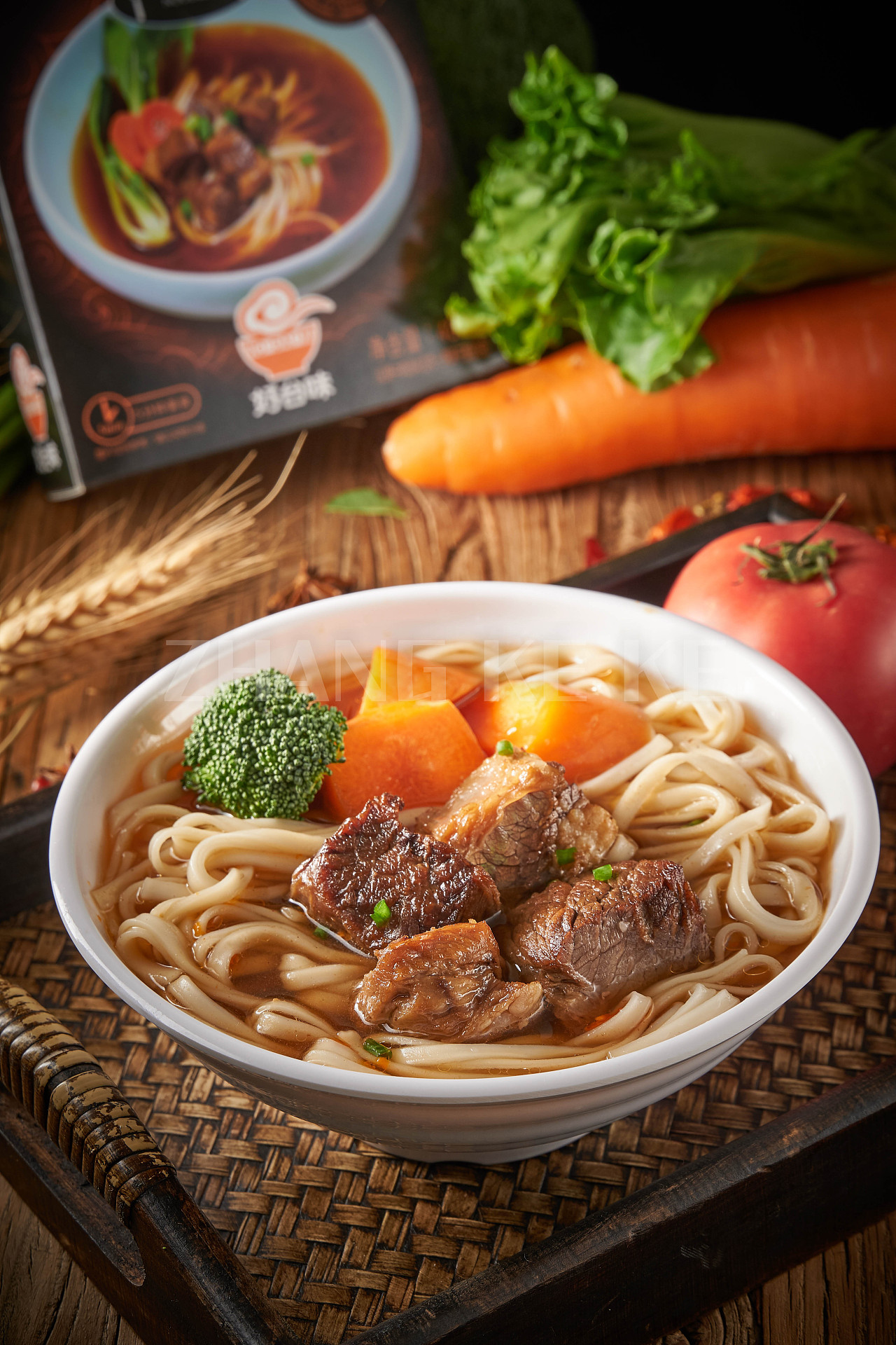 好台味牛肉面产品效果图-厦门美食摄影-厦门外卖拍摄