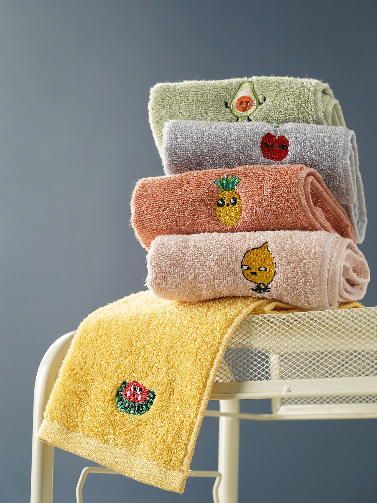 瘋狂菠蘿視覺 毛巾一組（圖ZMjA5NjU0MjEy） - 產(chǎn)品攝影 - 站酷設(shè)計師瘋狂菠蘿原創(chuàng)素材 - 站酷ZCOOL