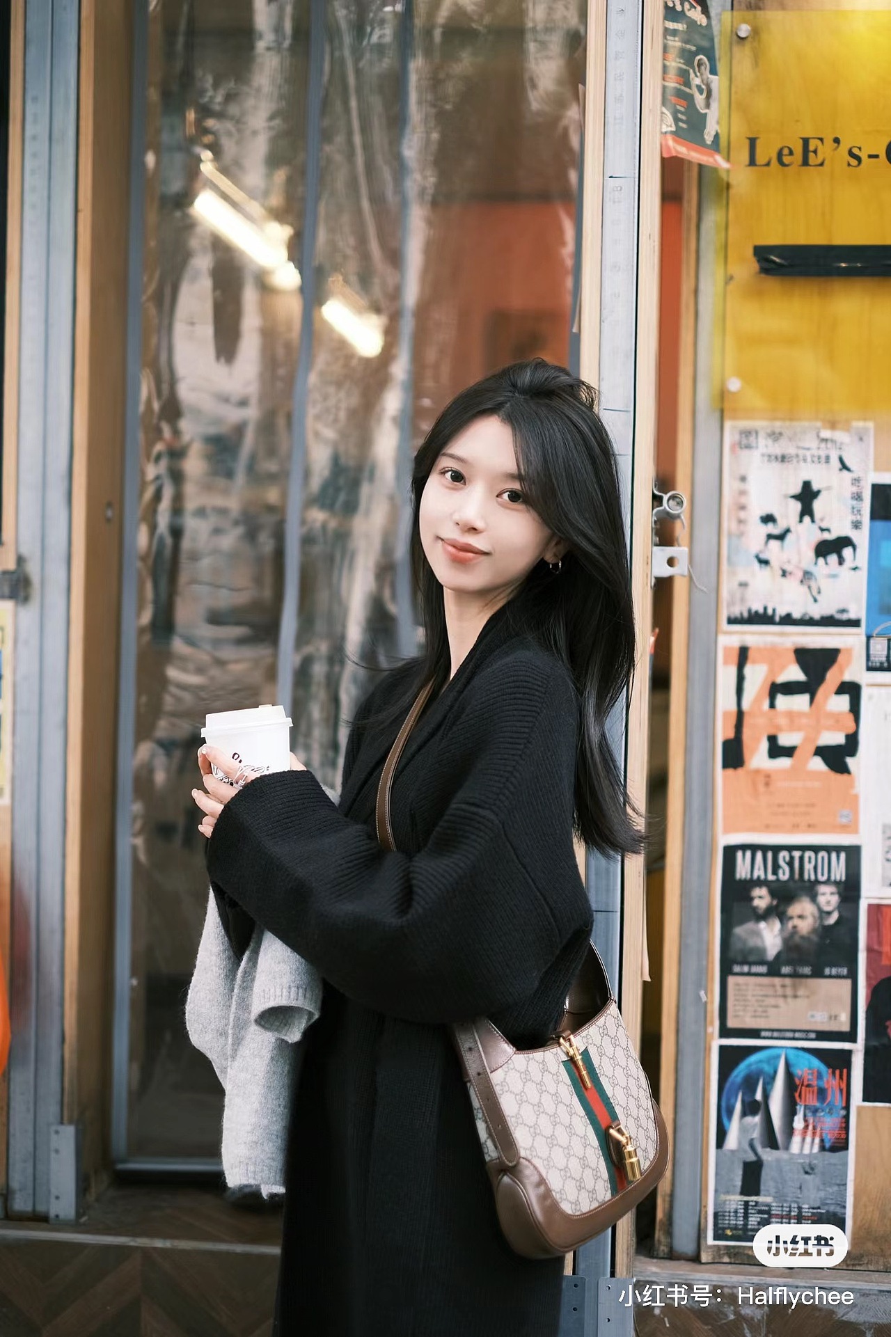 收藏的一些拍照姿势（女生）（图ZMzc2NDAyMTky） - 人像摄影 - 站酷设计师Z93222229原创素材 - 站酷ZCOOL