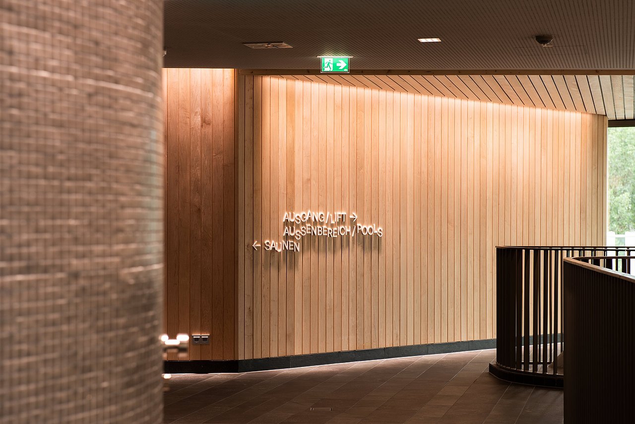 游泳馆导视系统/标识设计