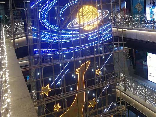 深圳商业中心玻璃幕墙灯饰画定制铭星专业灯光设计厂家