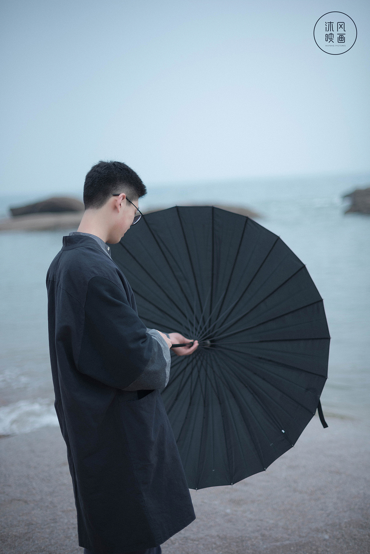 青岛轻写真摄影男生海边日系风|摄影|人像摄影|沐风摄影 - 原创作品 - 站酷 (ZCOOL)