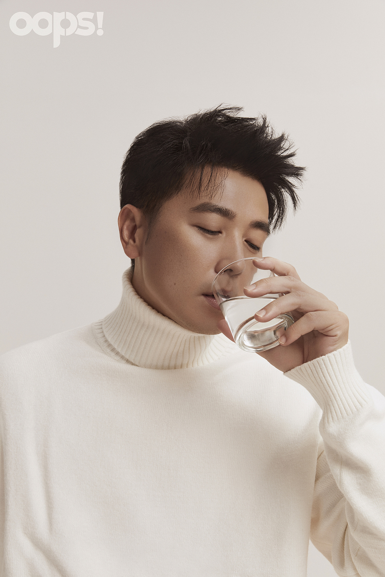 oops!封面人物#x保剑锋