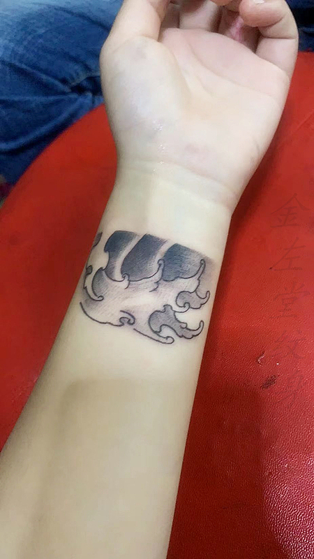 手环山水浪花纹身遮盖修改老旧纹身那样水冶纹身金左堂