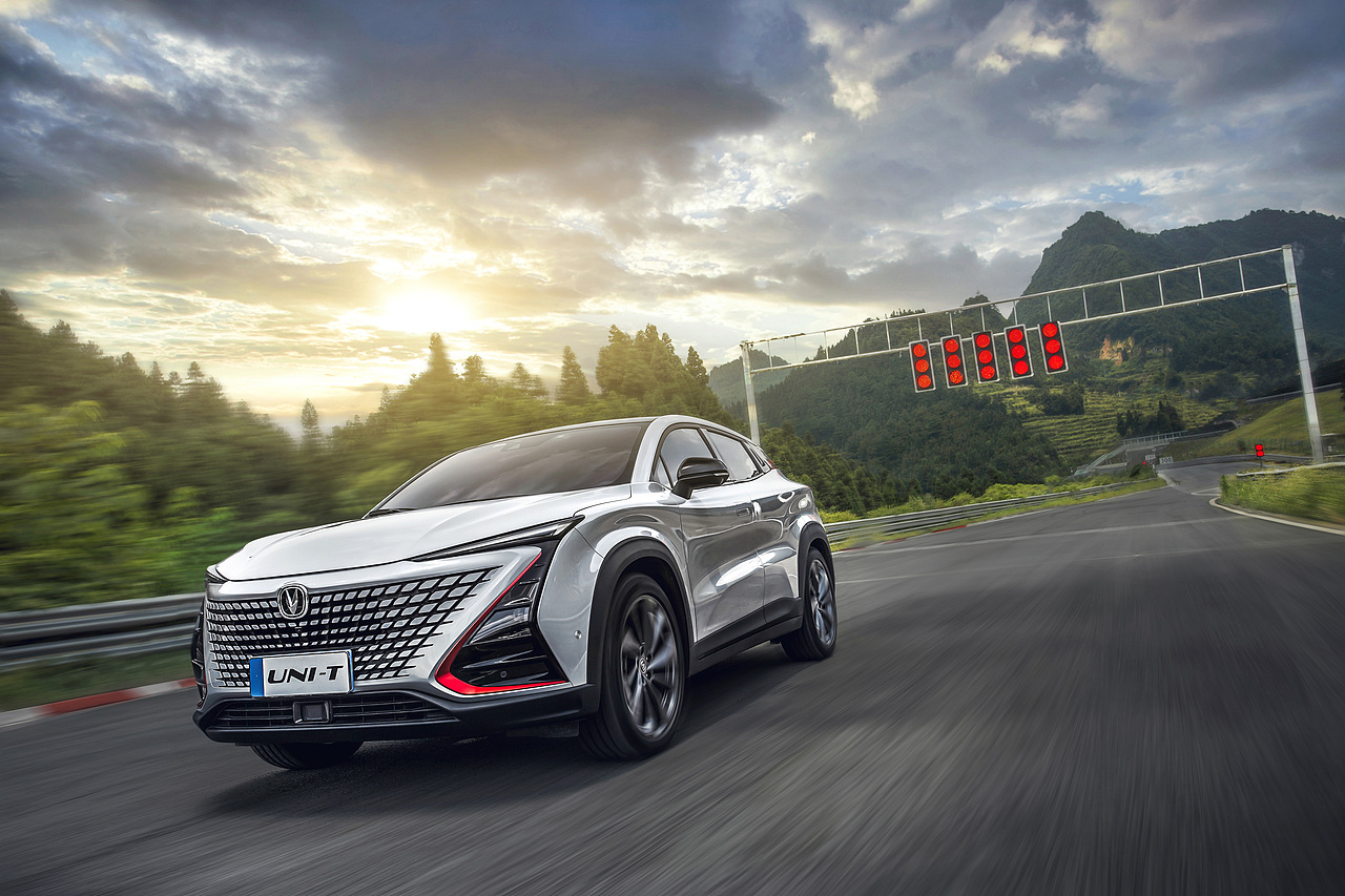 长安汽车 UNI-T