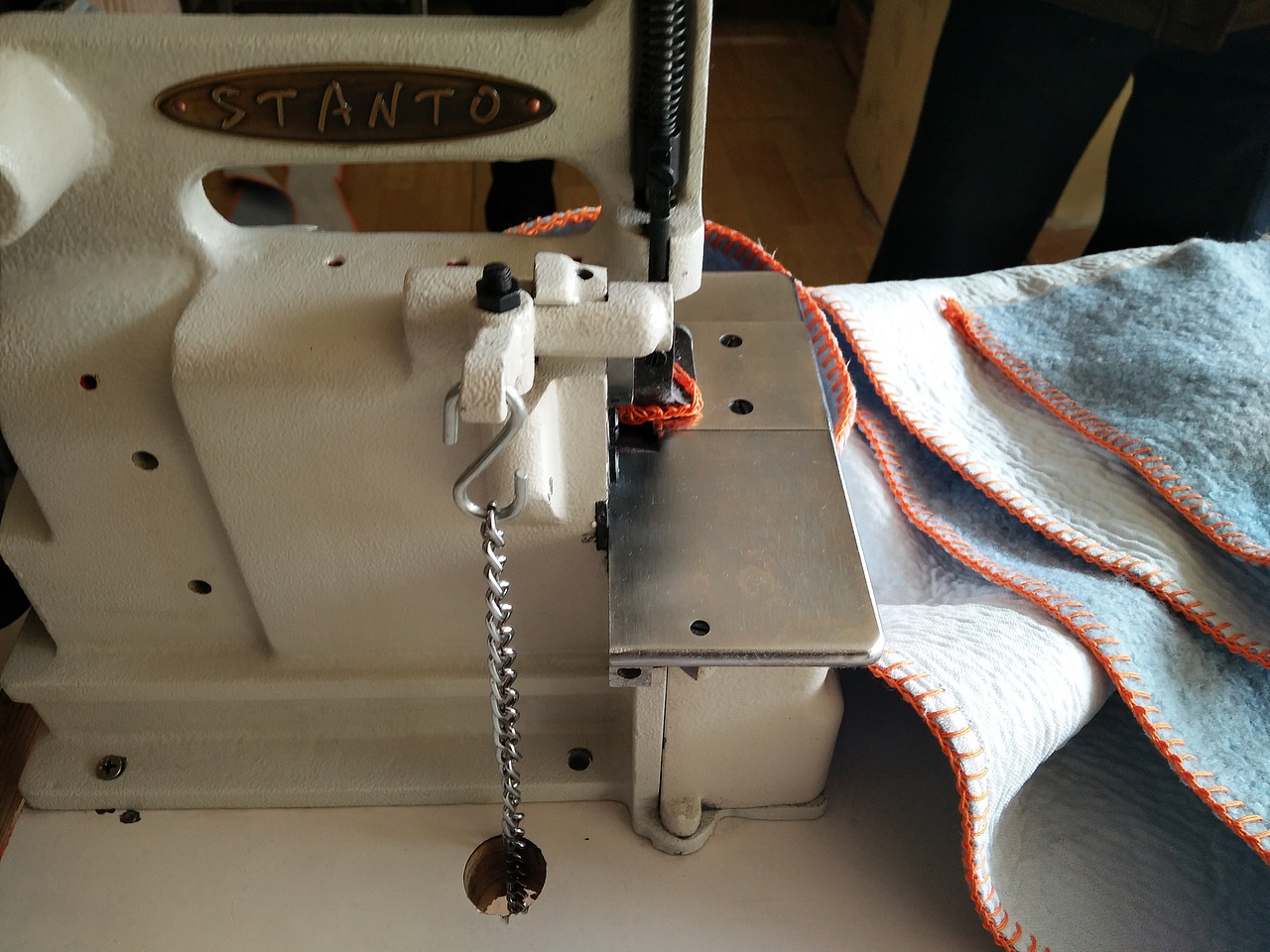 双面一字贝型机（图ZMTc0NjE3NjM2） - 配饰 - 站酷设计师杭州坦途服装机械原创素材 - 站酷ZCOOL