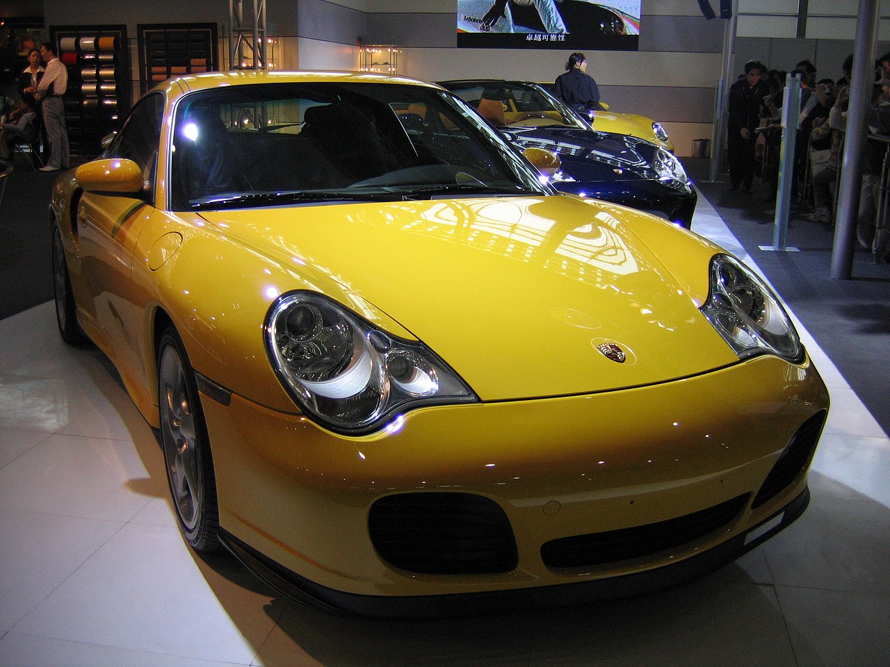 车展（图ZMjAzODkzNDg=） - 风光摄影 - 站酷设计师喜欢那一抹蓝原创素材 - 站酷ZCOOL