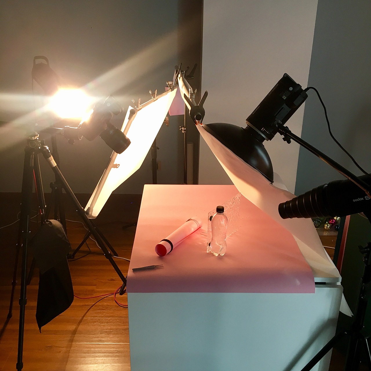 316L 不銹鋼 I 月亮吊墜項鏈 I 原圖（圖ZMjM3Mjc0NjA4） - 產(chǎn)品攝影 - 站酷設(shè)計師菲菲PHOTOG原創(chuàng)素材 - 站酷ZCOOL