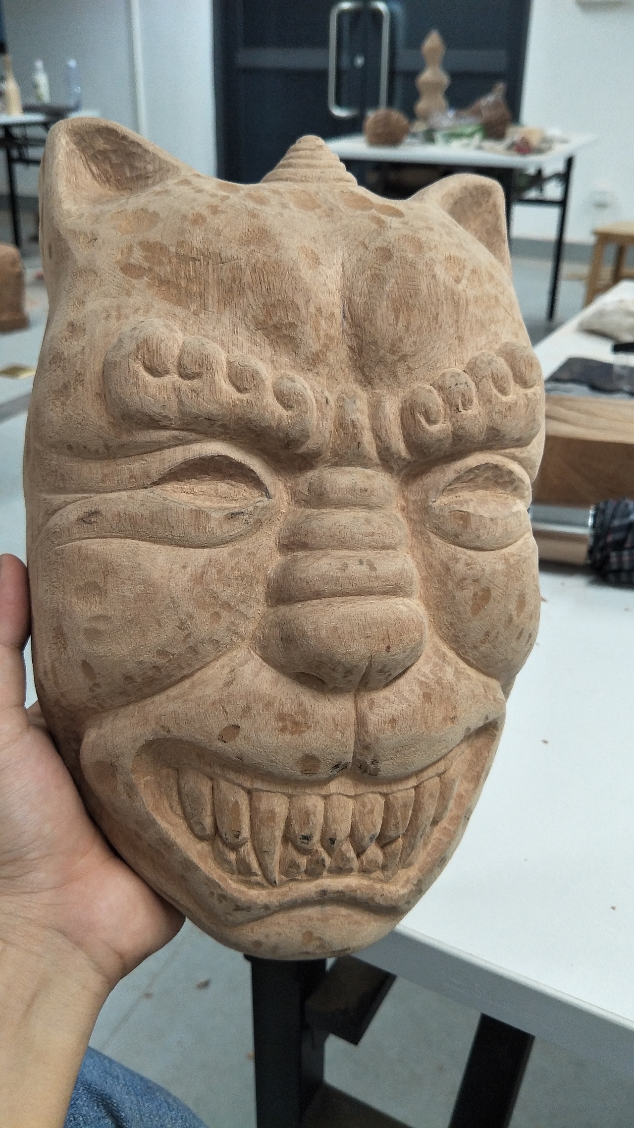 原创手工作品——木雕面具