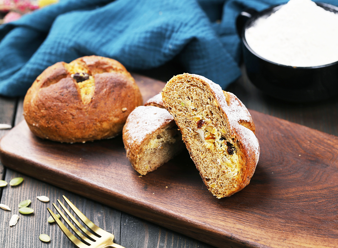 一组谷物面包拍摄