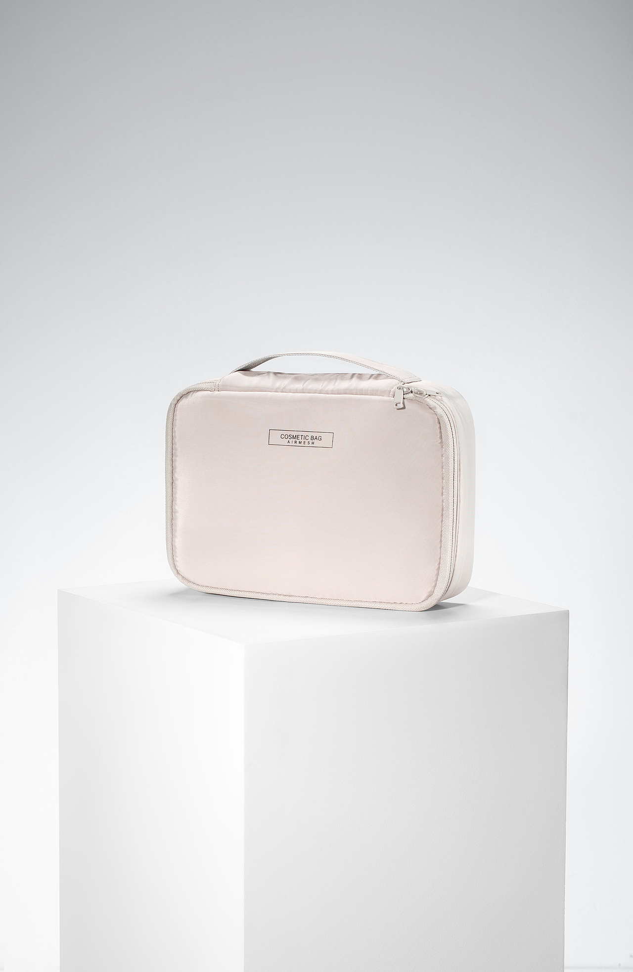 化妆包拍摄（图ZMTUzOTMwOTI0） - 产品摄影 - 站酷设计师摄影师三藏原创素材 - 站酷ZCOOL