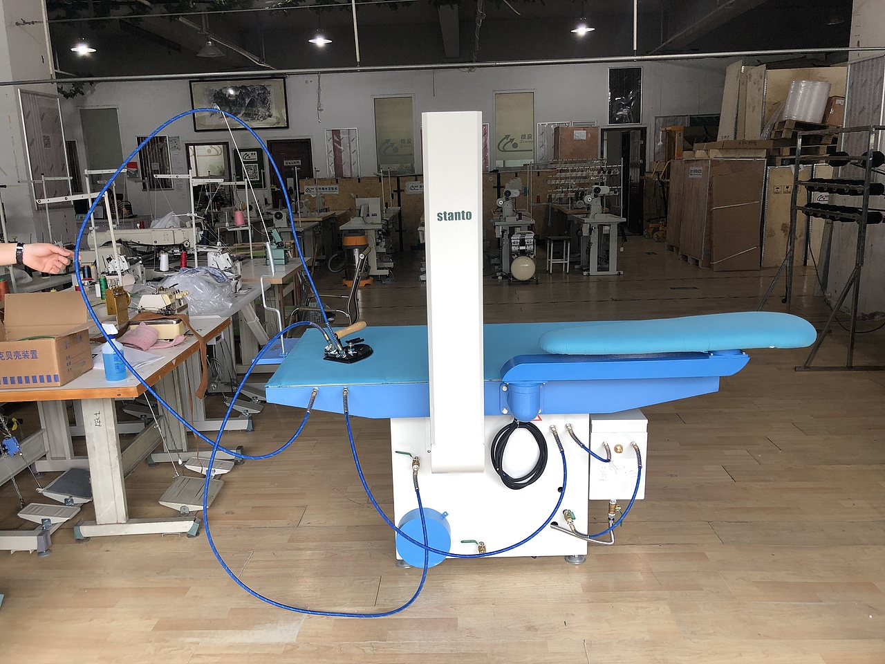 一体全自动蒸汽烫台小型锅炉烫台