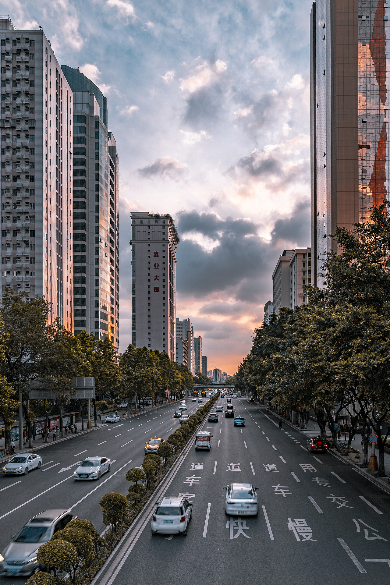 中山纪念堂（图ZMjg0NDgwMDY4） - 人文/纪实摄影 - 站酷设计师摄影Star原创素材 - 站酷ZCOOL