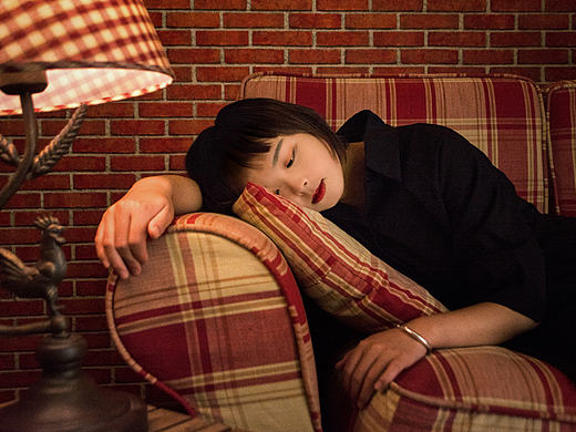 李小姐的黑色裙子（个人主页-ZNTYyNTE5MTY=） - 人像摄影 - 站酷设计师雨棚料理原创素材 - 站酷ZCOOL