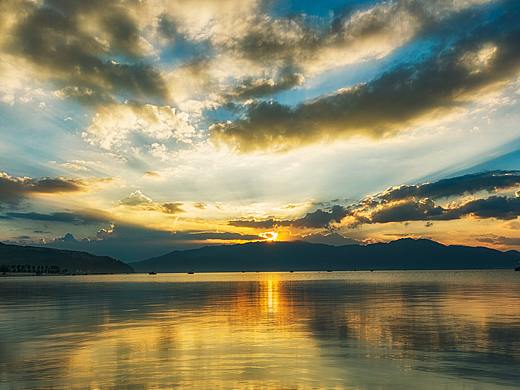 碧水蓝天抚仙湖