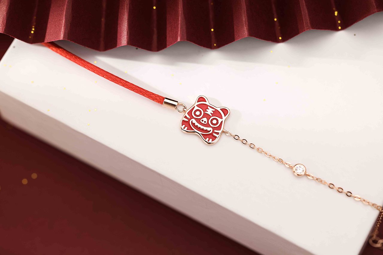 虎年饰品银饰品项链新年手链首饰拍摄电商静物产品拍照