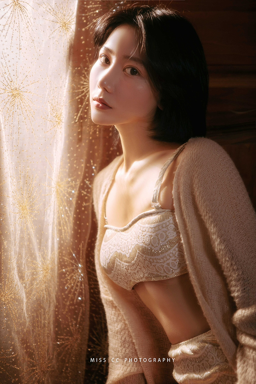 光的颜色（图ZMzE2NjE1OTYw） - 人像摄影 - 站酷设计师CC小姐呀原创素材 - 站酷ZCOOL