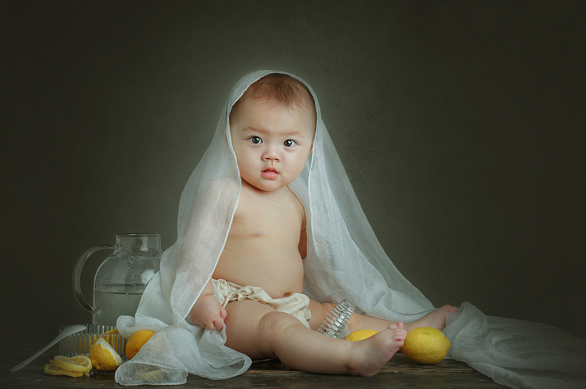 静物般的婴儿摄影（图ZMTM2MjQxNjky） - 人像摄影 - 站酷设计师儿童摄影师大周原创素材 - 站酷ZCOOL