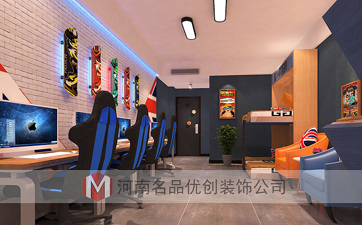 题确实立就是给主题酒店确立灵魂,不只要思索到酒店所处的环境还要思索到酒店将依赖生存的文化。主题确实立首先就要和环境相合,特别是景区的主题酒店,最好就是依赖景区的主题而生,文化确实立不只要包括人文文化,还要包括当地的历史文化等。现代酒店要一直以消费顾客的体验为中心,所以酒店在郑州电竞酒店装修设计规划之初,就应当注重顺应当下时期潮流的装修设计新理念,在既突出酒店的运营主题和特征的同时,要可以满足消费顾客对酒店“温馨”“有层次”等心理需求。所以酒店需求一改传统的繁琐复杂的设计手法,经过巧妙的几何外型、主体颜色的运用和富有节拍感的“目的性照明”衬托,营造出简约、明快、亮丽的装饰作风和便当、温馨、快捷的运营主题。要让酒店的空间自然延伸,并与室外绿色景观融为一体,酒店的装饰要突出温馨感和人性化的设计理念。