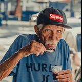 微颠半步的头像