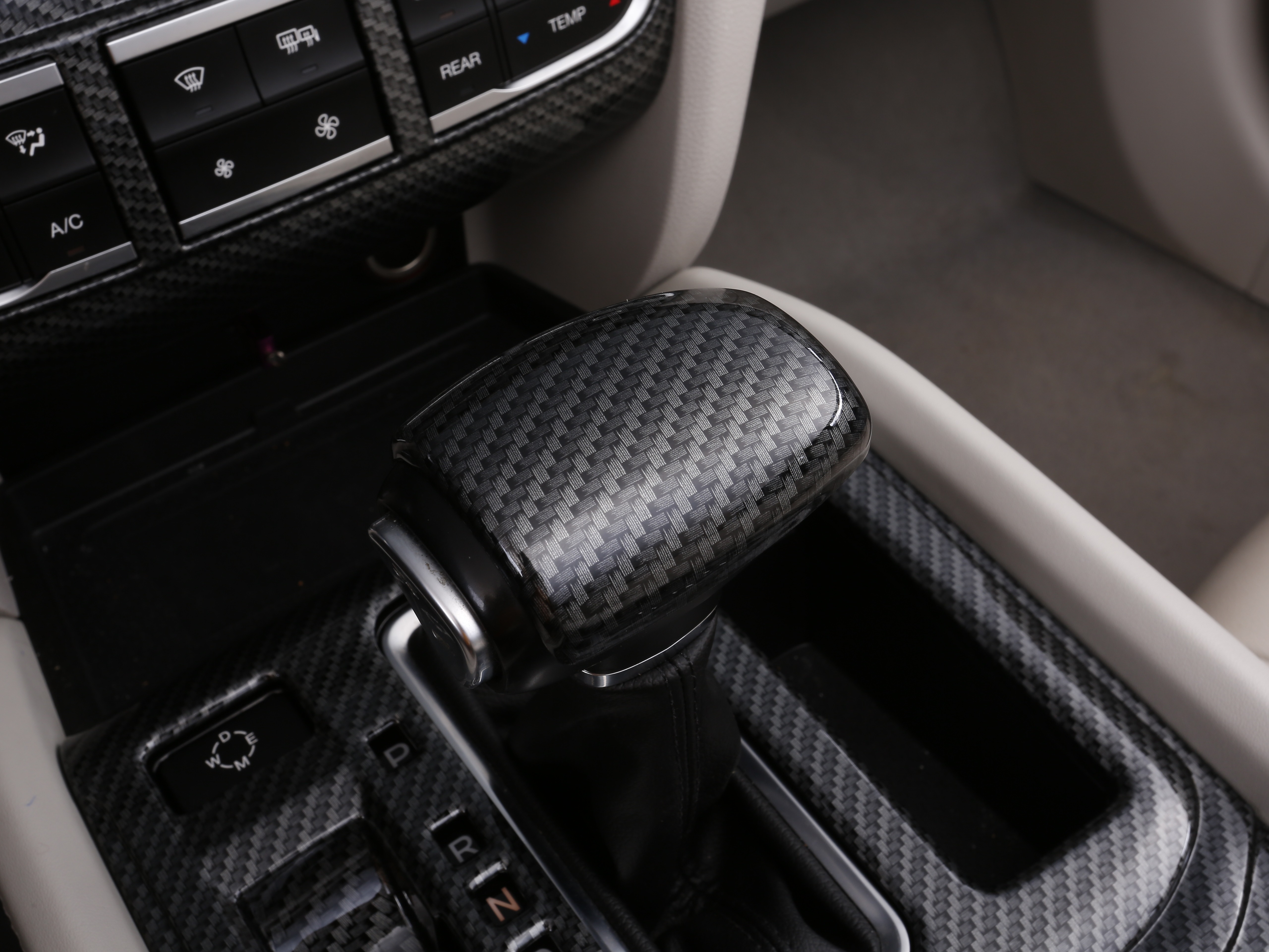 碳纤维内饰拍摄汽车内饰中控面板拍摄经验与手法