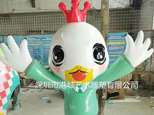 餐饮迎宾拟人化吉祥物卡通鸡公仔玻璃钢雕塑像成焦点