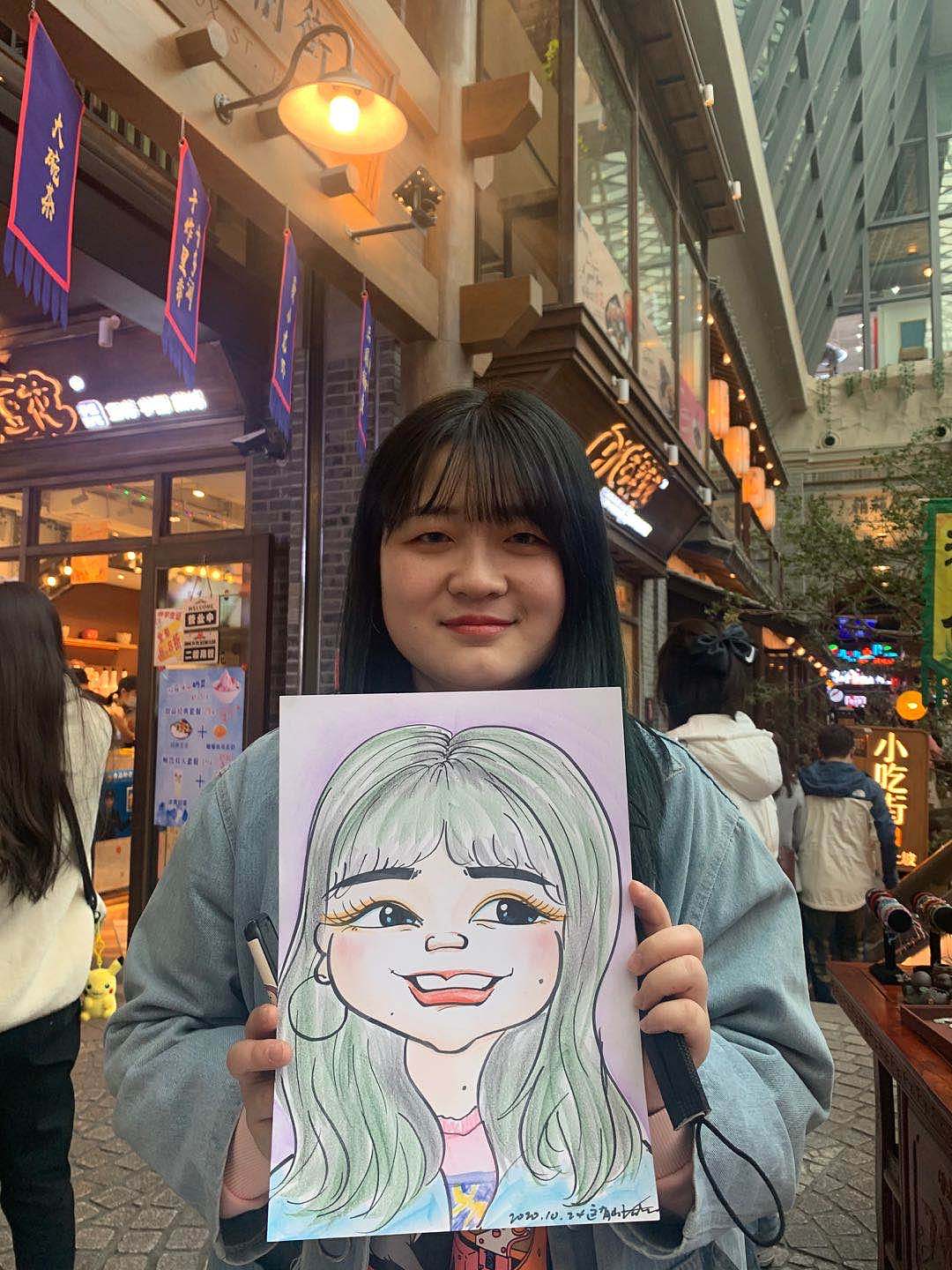 长春这有山现场肖像漫画
