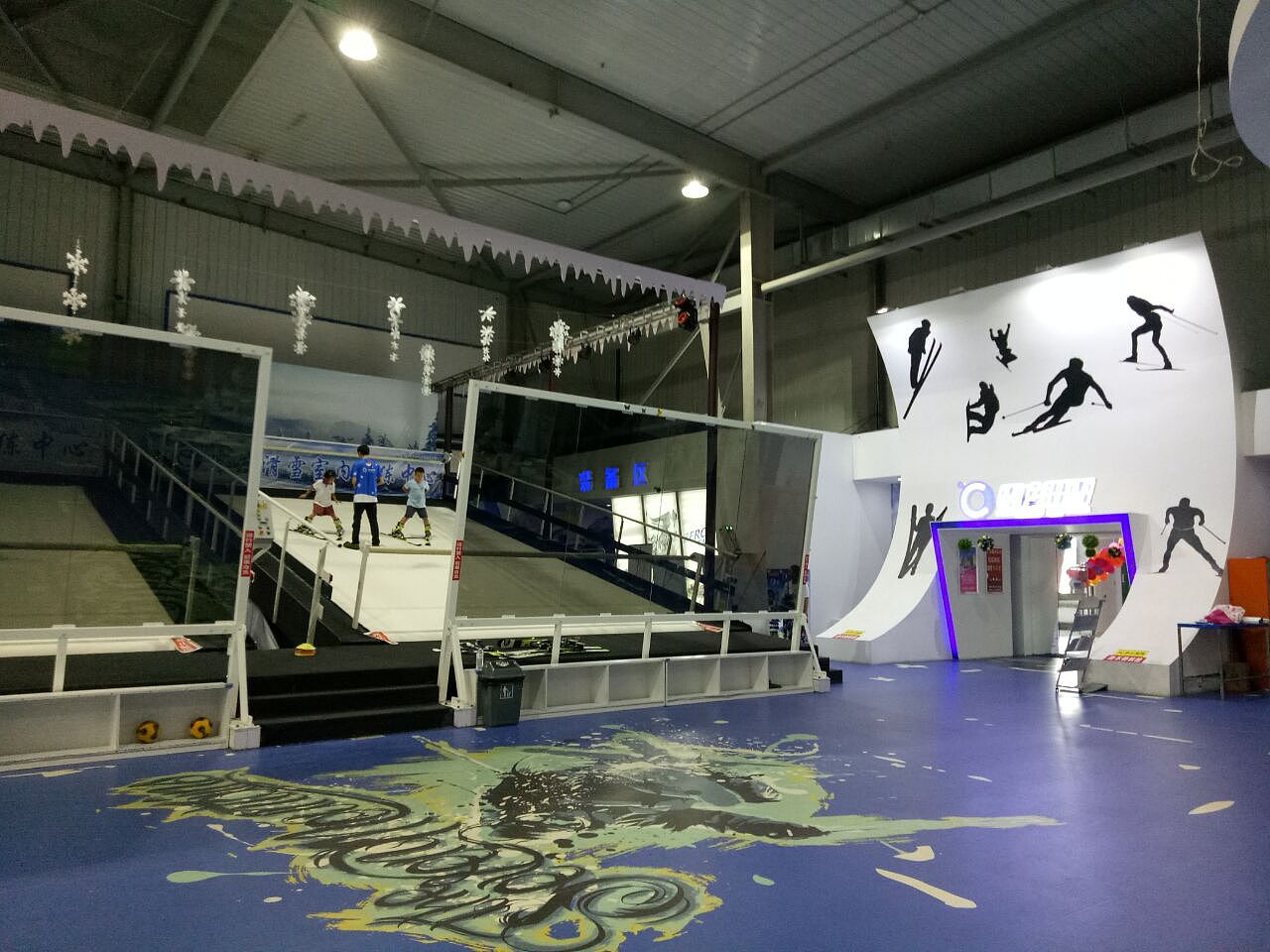 极酷G-COOL-GLUB室内恒温平板冲浪 射击 VR体验馆