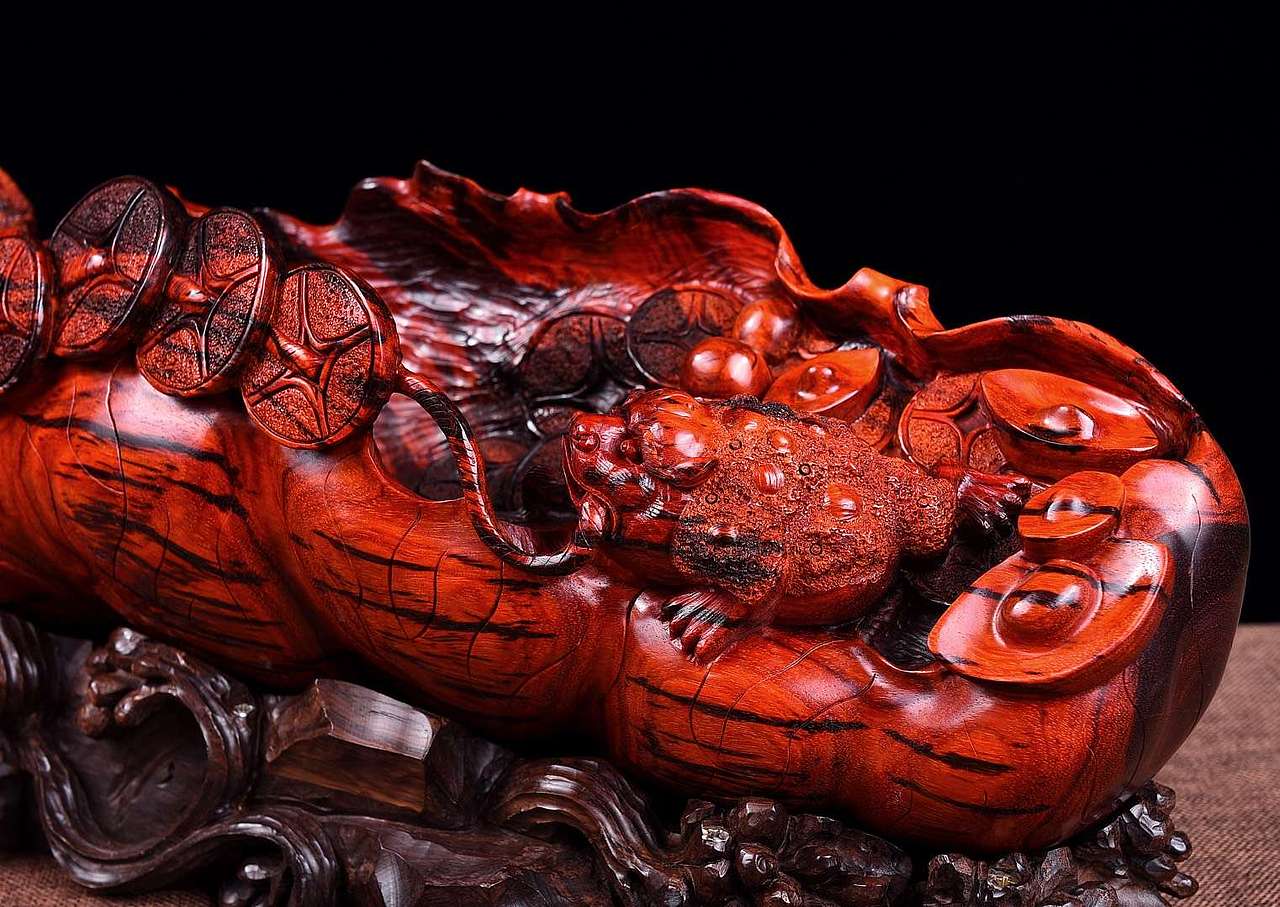 聚宝盆•一夜暴富（图ZMTQ1ODgwMDM2） - 工艺品设计 - 站酷设计师檀韵红木艺术原创素材 - 站酷ZCOOL