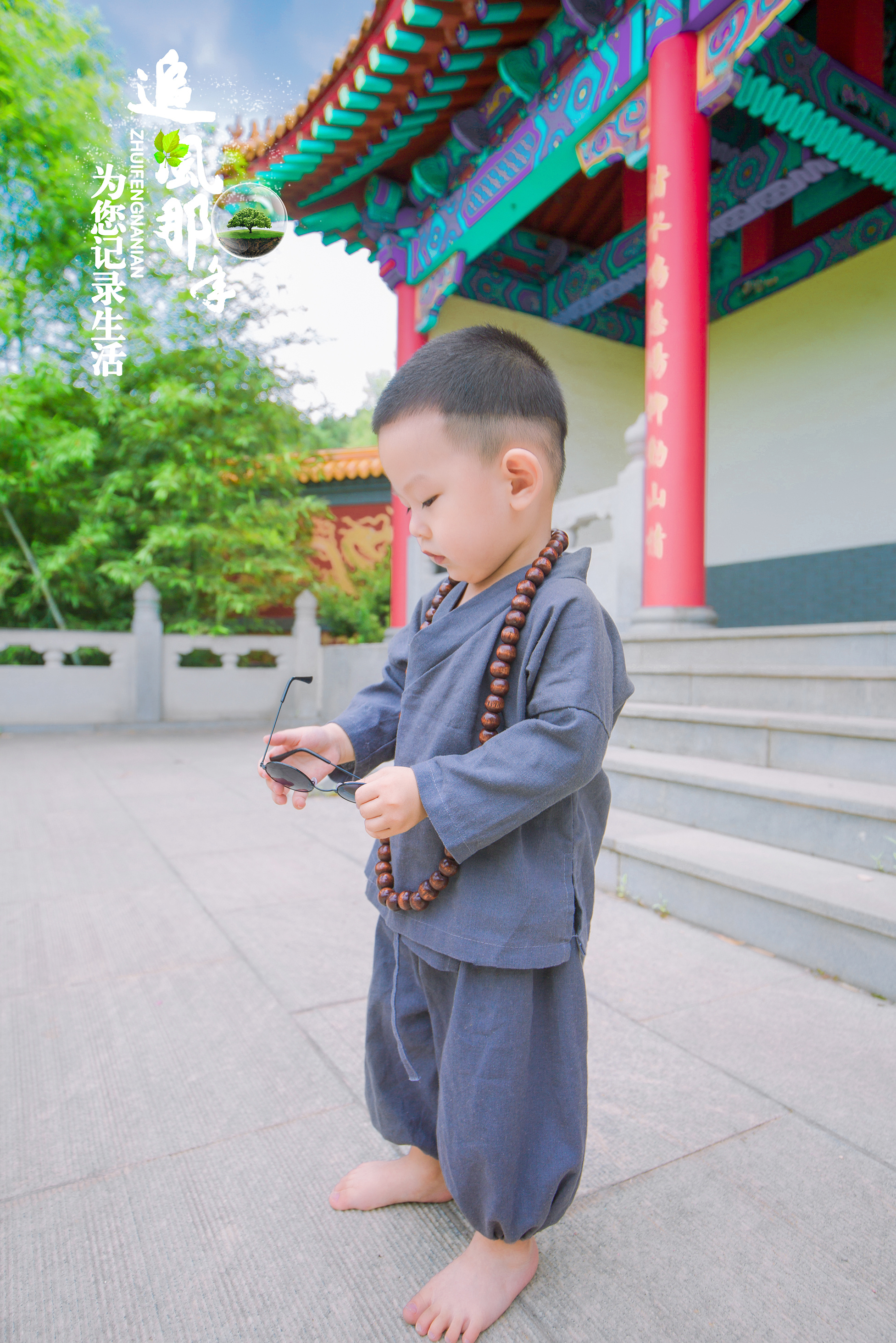 佛祖殿前的小和尚|摄影|其他摄影|韩文静很文静 - 原创作品 - 站酷 (ZCOOL)