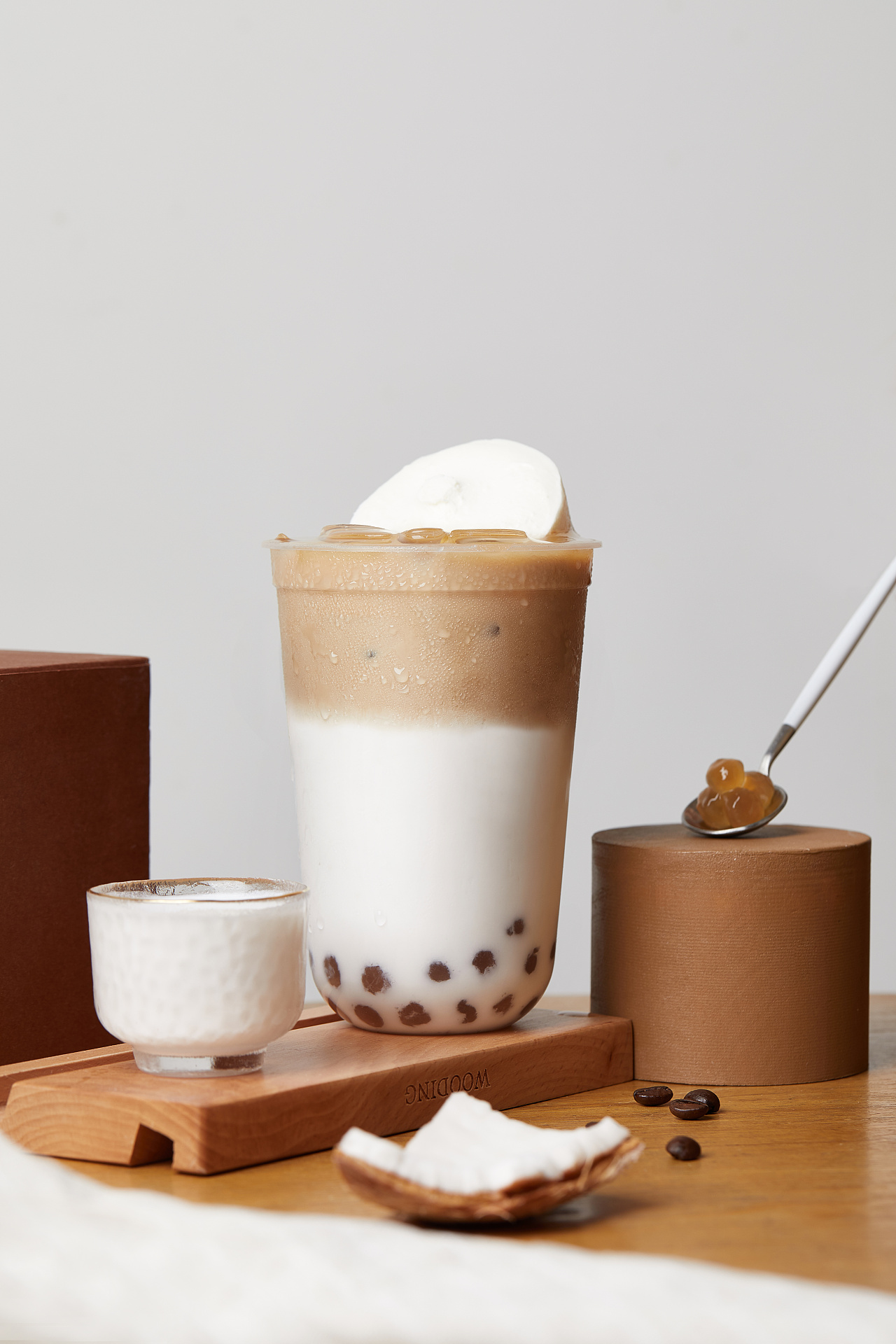 饮品拍摄生椰拿铁