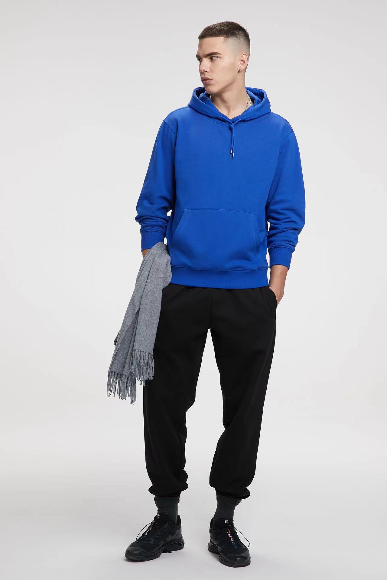 外模休闲装拍摄 寸头外籍男模 商业摄影