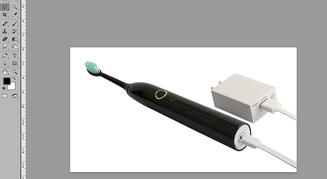 这里，我是利用蒙版将边缘过渡，融合。