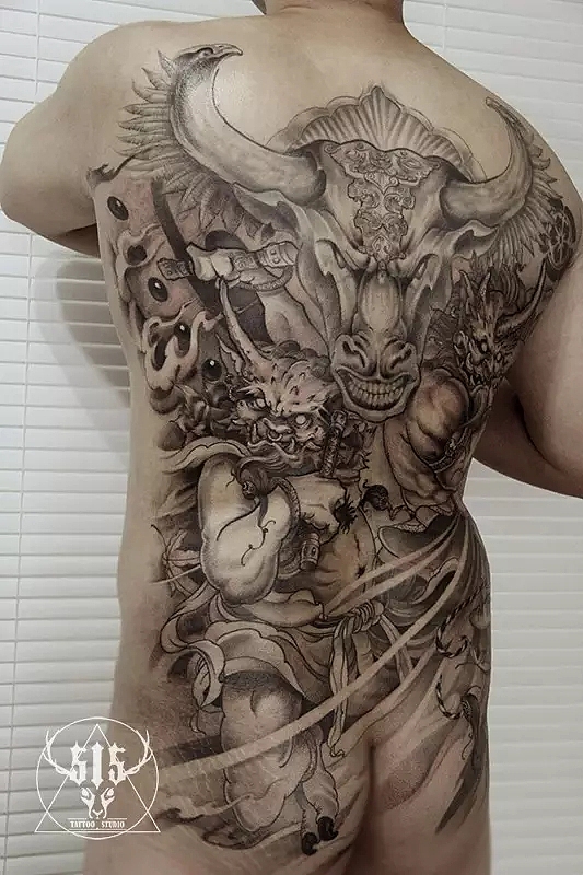 北方汉子 南方妹子 用文身记录故事