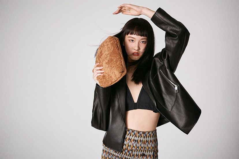 网红风内衣和包包