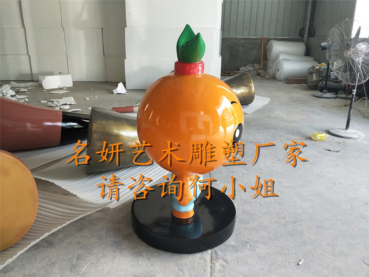 宜昌小镇打造水果王国景区大型玻璃钢蜜桔卡通公仔雕塑