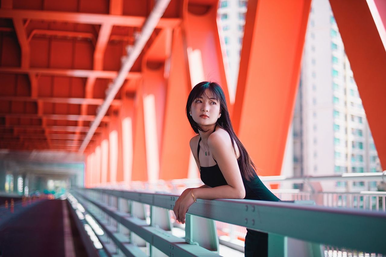 红桥倩影（图ZMzU1NDk2Nzg4） - 人像摄影 - 站酷设计师sundayxeon原创素材 - 站酷ZCOOL