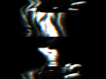摇晃的红酒杯