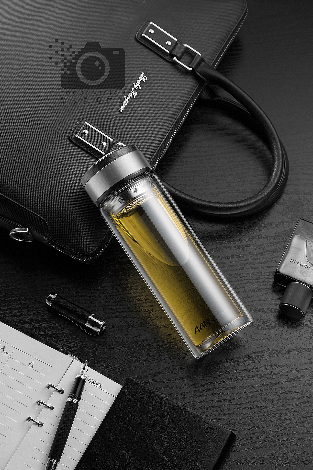 玻璃杯拍摄（图ZMTk4NTYzNDI0） - 产品摄影 - 站酷设计师聚象影视传媒原创素材 - 站酷ZCOOL