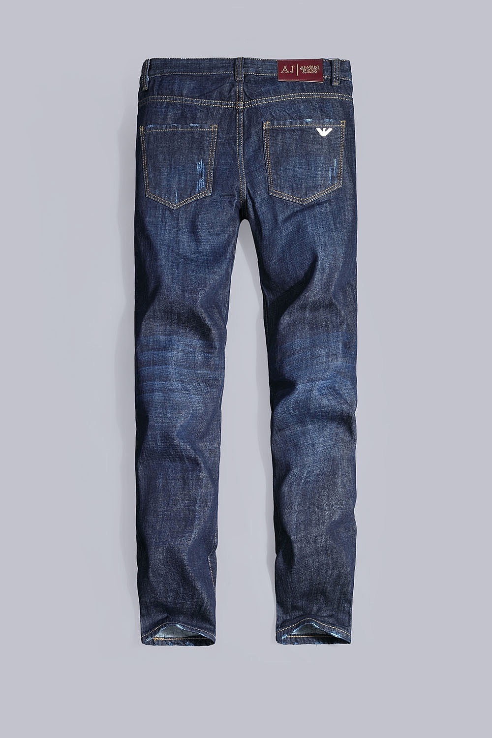 男装平铺 男女服装平铺图展示 休闲裤平铺摄影效果图 产品静物拍摄影 牛仔裤静物平铺摄影效果参考（图ZNDk4MDUyMTI=） - 产品摄影 - 站酷设计师zhang01688原创素材 - 站酷ZCOOL