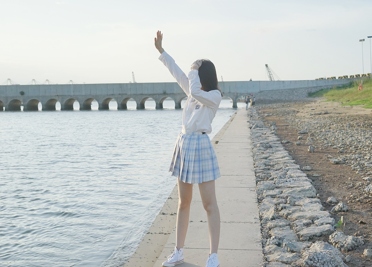 jk美少女中稳沙场（图ZMjczMzIwOTgw） - 人像摄影 - 站酷设计师碧海蓝天梦原创素材 - 站酷ZCOOL