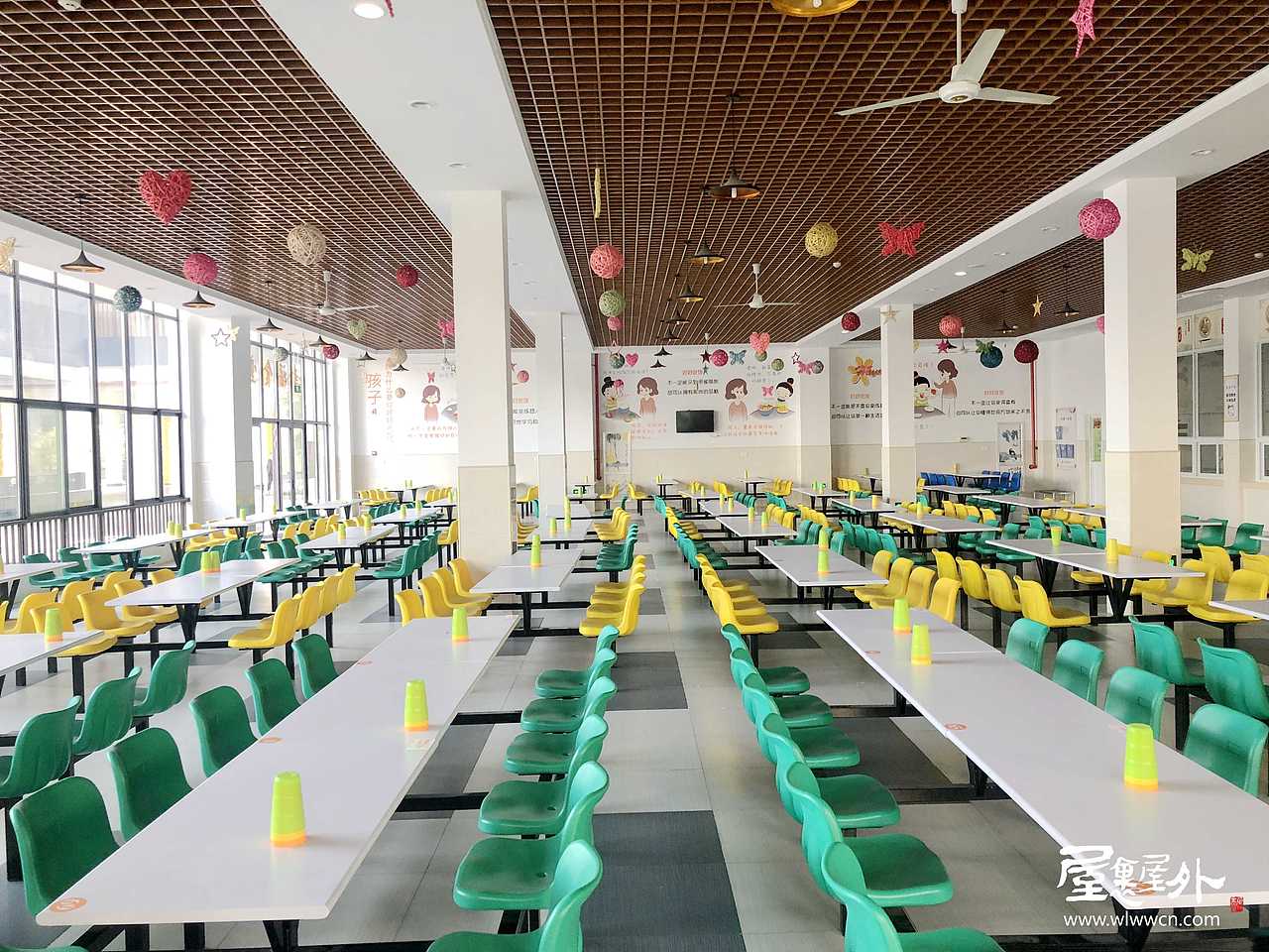 育才京杭小学（图ZMTQ2Njg0OTAw） - 新锐潮流插画 - 站酷设计师屋里屋外艺术设计原创素材 - 站酷ZCOOL