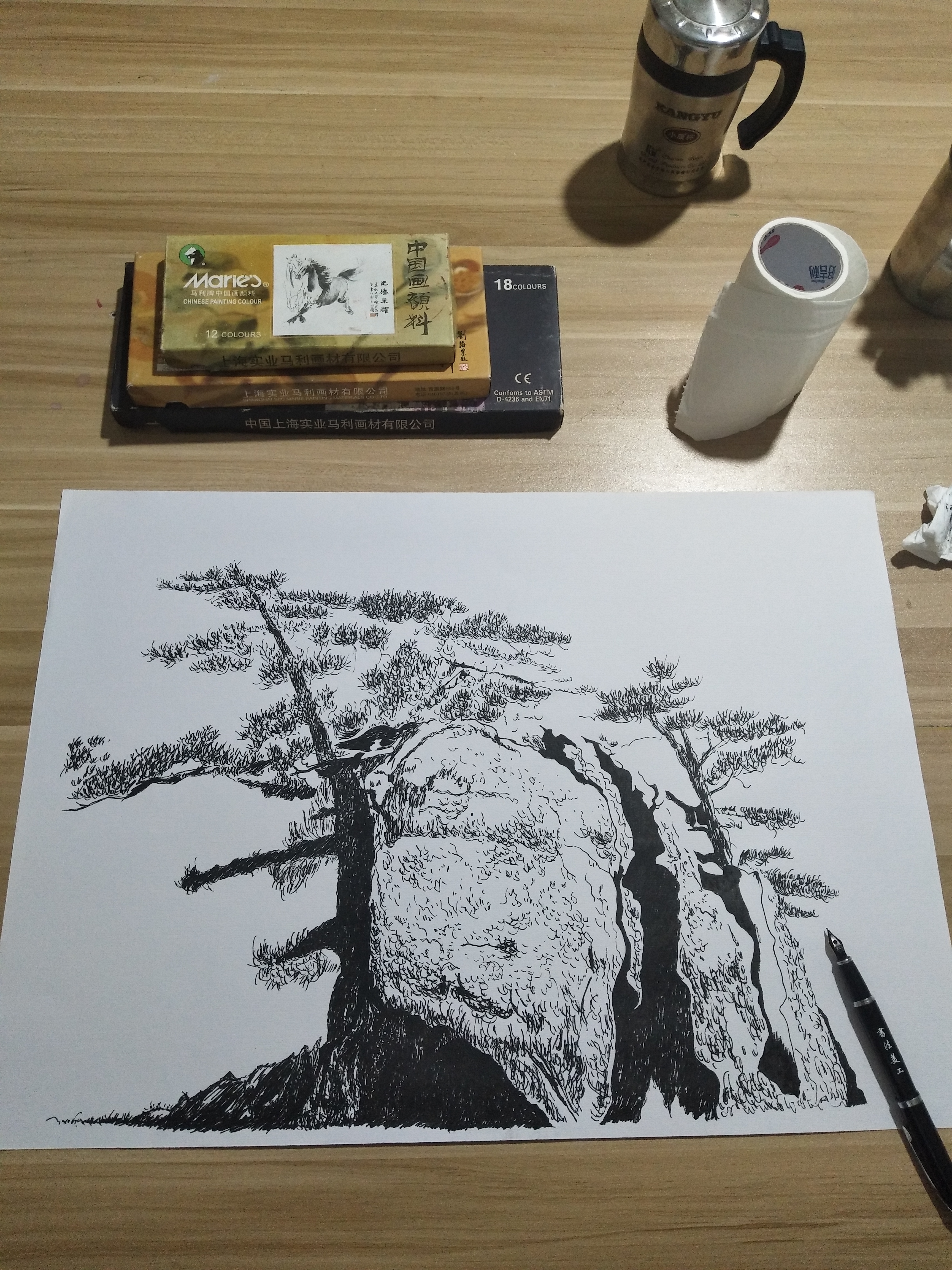 钢笔画松树图片