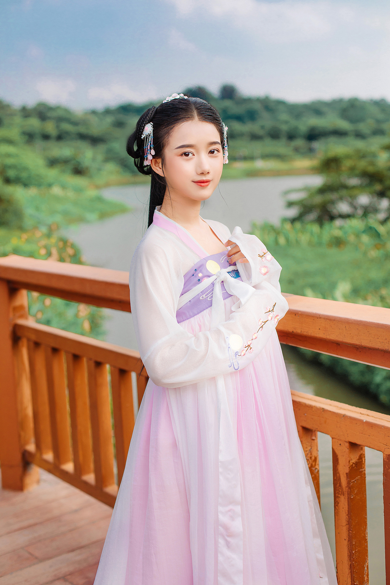 汉服汉裳芳华梦瑶台齐胸襦裙