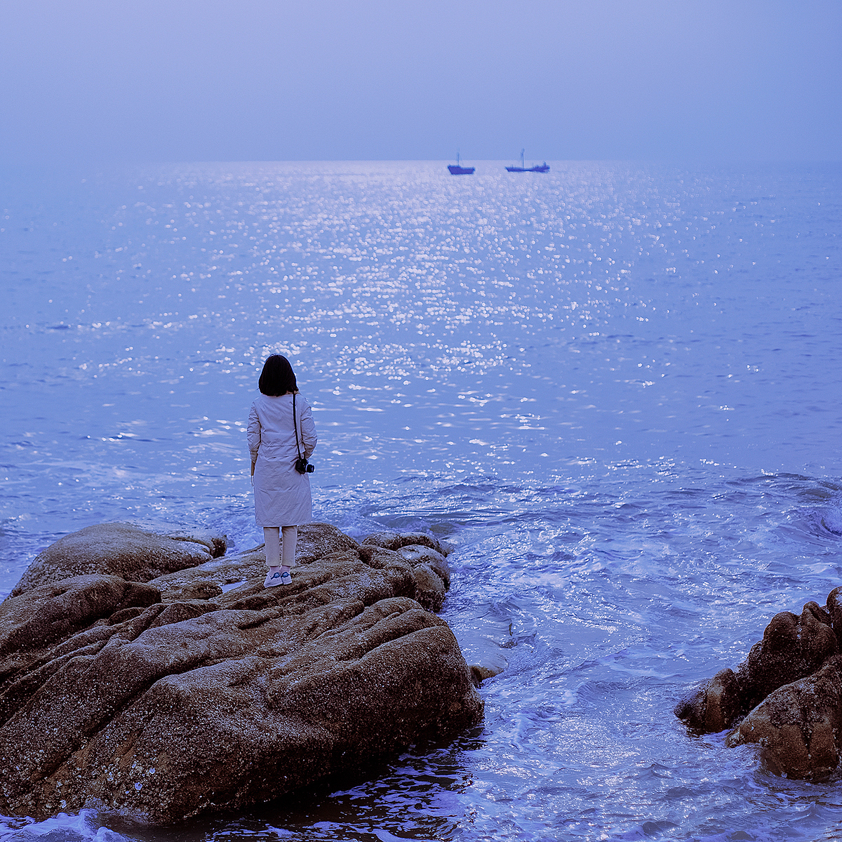 【来听海浪的声音】（图ZMTA0MzQyNDQw） - 人像摄影 - 站酷设计师参与失眠原创素材 - 站酷ZCOOL