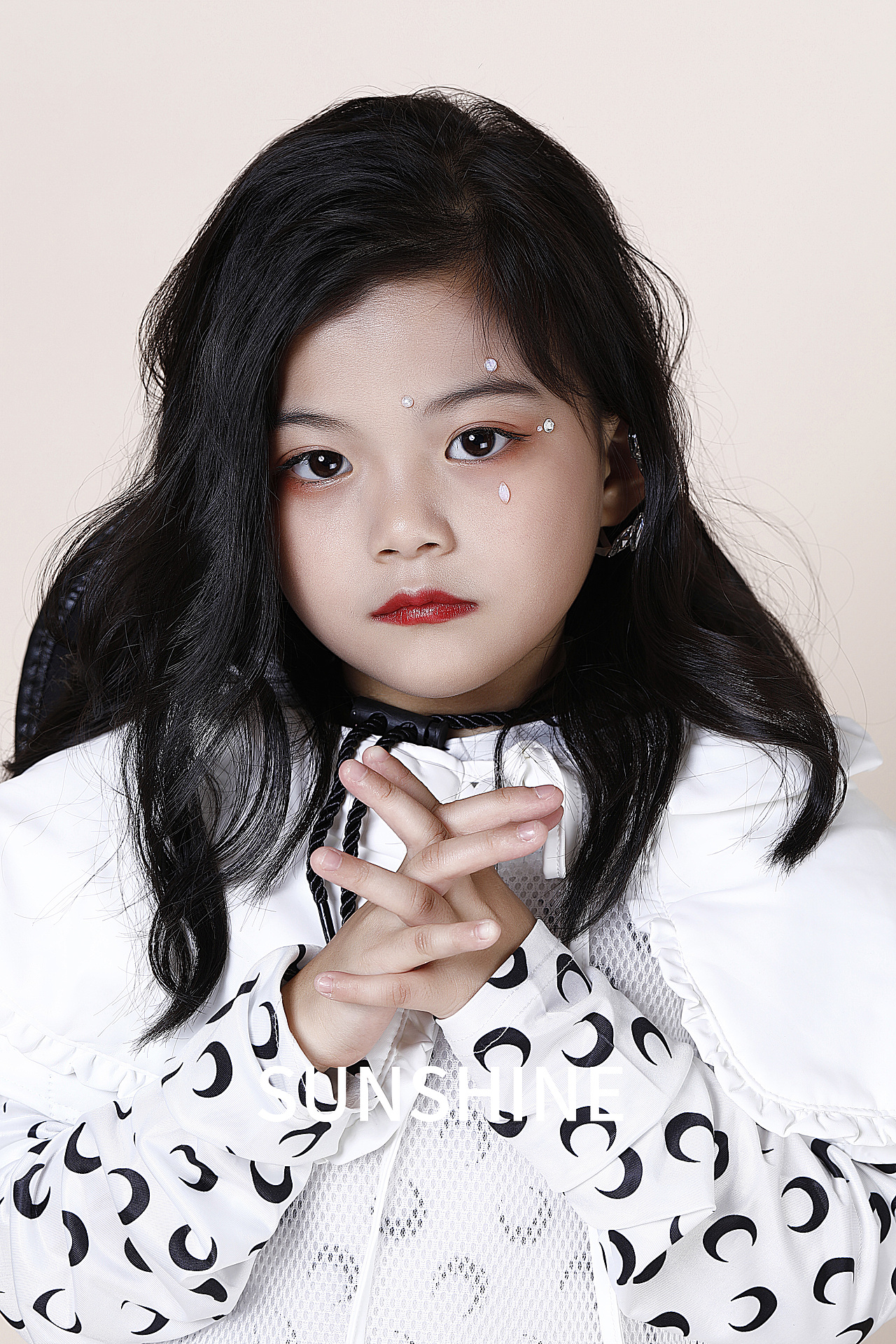兒童?？ㄖ谱鱸白色套系（圖ZMjcyOTMxMzY4） - 人像攝影 - 站酷設計師微光攝影工作室原創(chuàng)素材 - 站酷ZCOOL