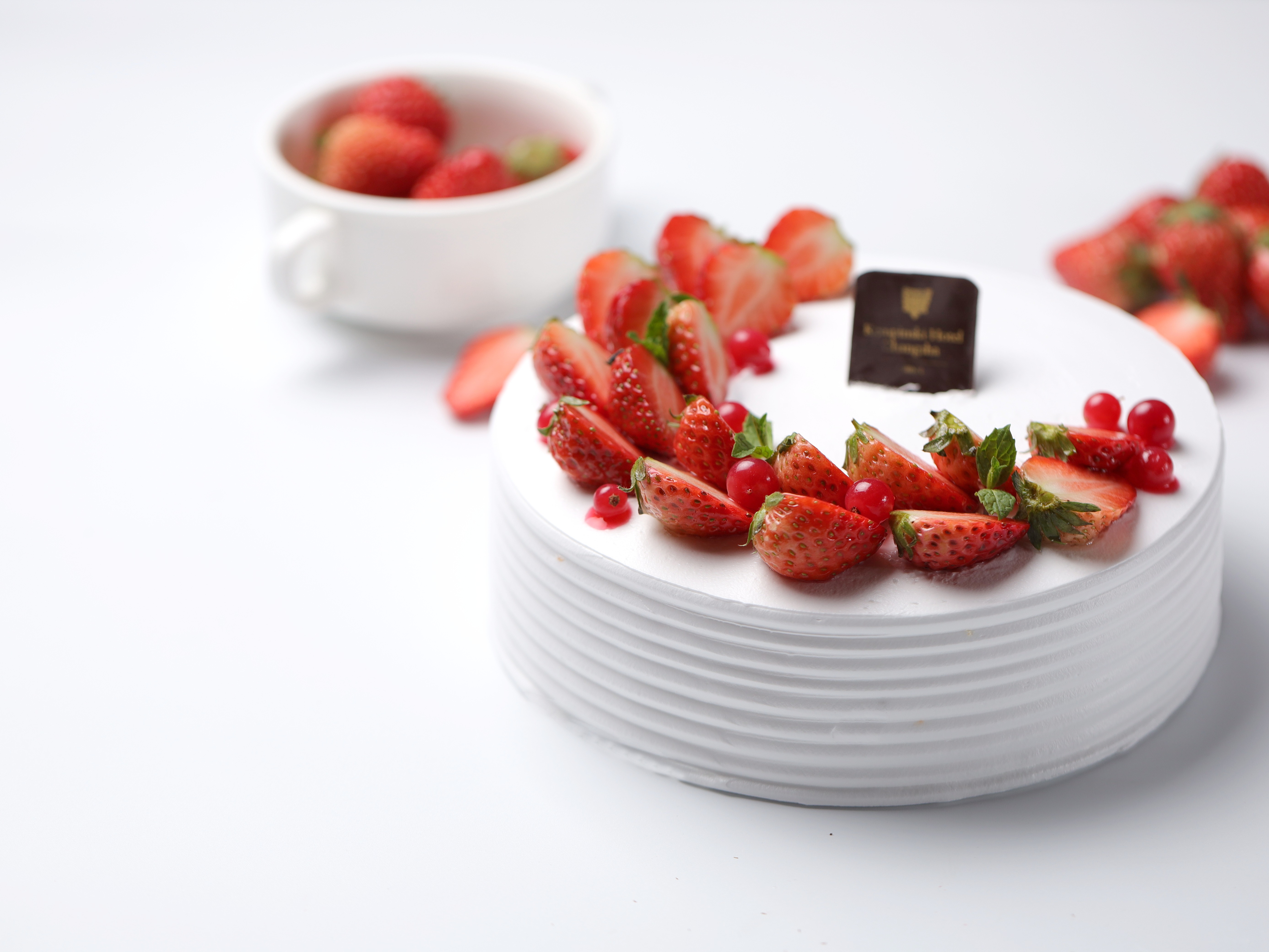 台北萬豪酒店推出造型母親節蛋糕「蜜桃莓果慕斯蛋糕」4月30日前享早鳥優惠 - Taster 美食加