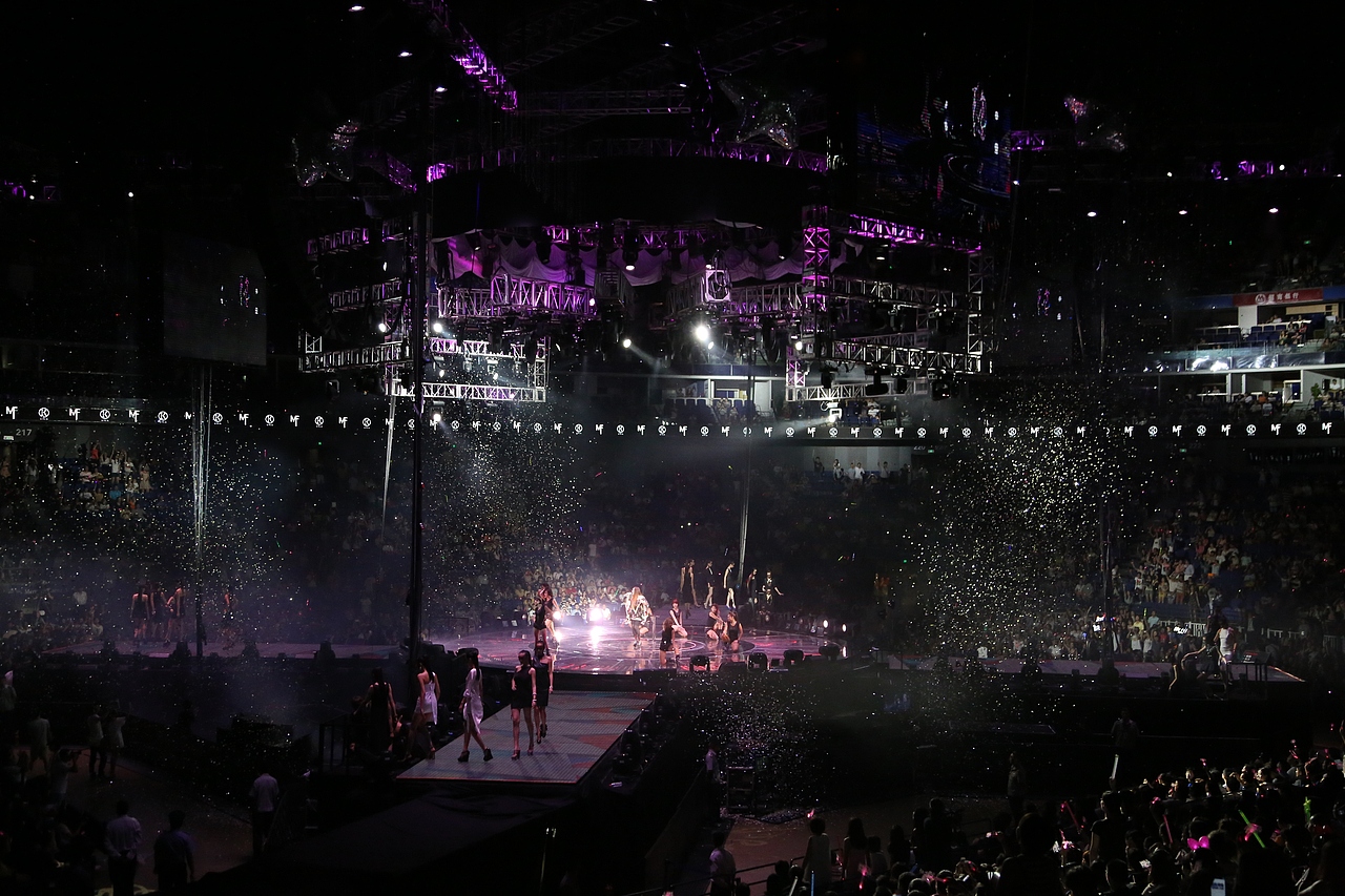 达芙妮群星演唱会