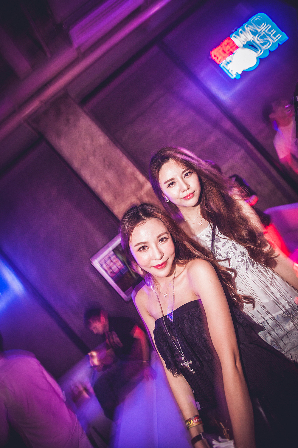 深圳电音party【Red Bull Mad House VOL.2】（图ZNDg3MTExMzY=） - 人像摄影 - 站酷设计师xubin1123原创素材 - 站酷ZCOOL