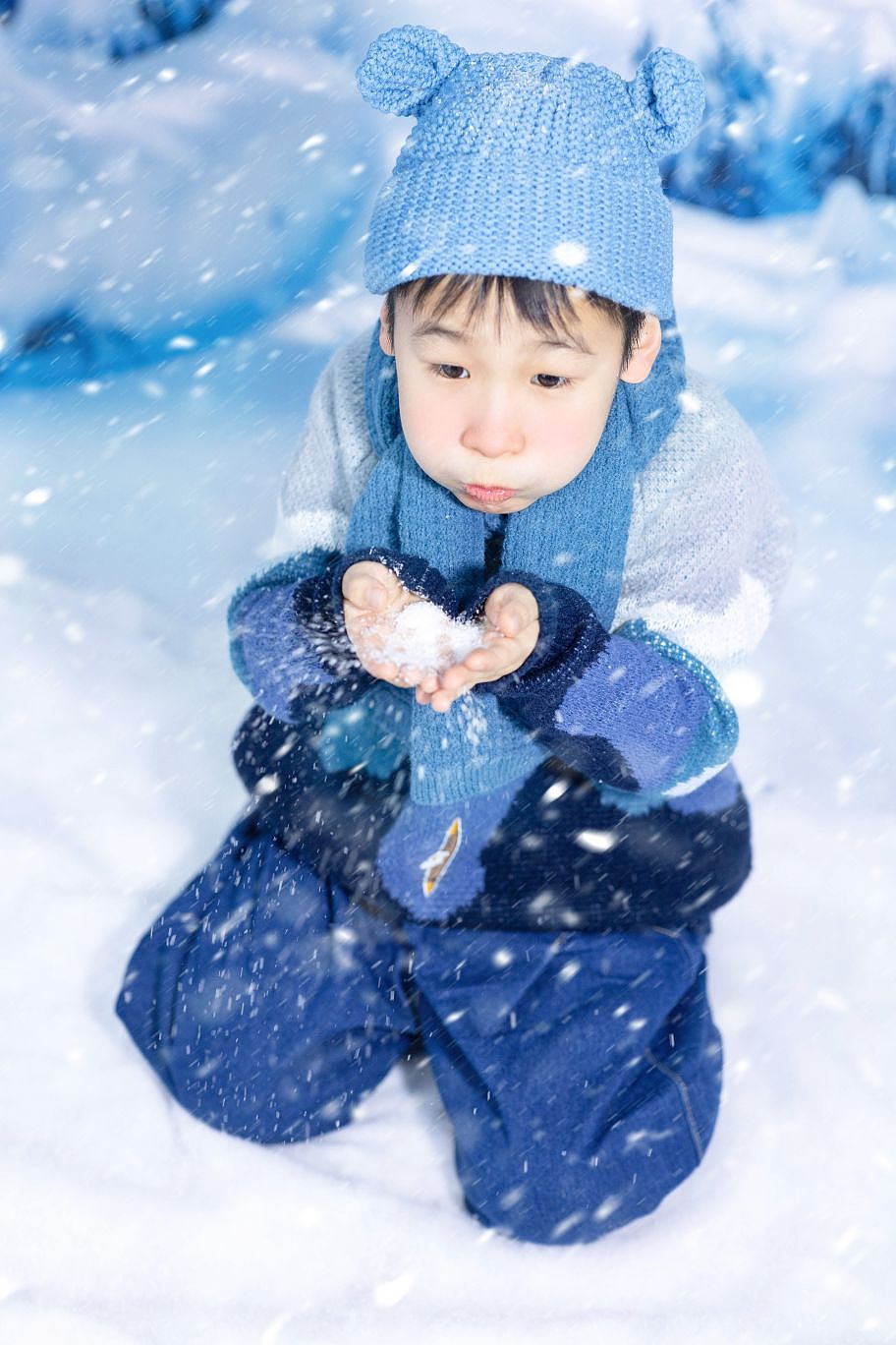 在雪地里肆意撒欢吧（图ZMzMwNjU1ODU2） - 人像摄影 - 站酷设计师一颗小崩豆儿原创素材 - 站酷ZCOOL